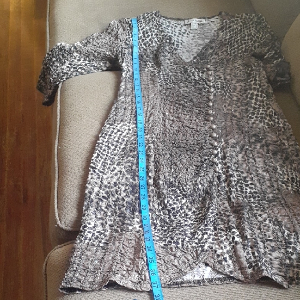 Joseph Ribkoff Monochrome Patterned Dress - Picture 5 of 10